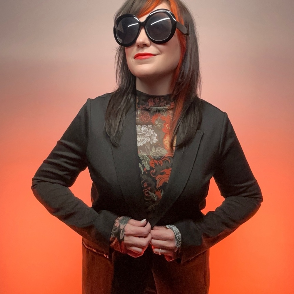 ROSE + OLIVE / Black Stretchy Blazer / Medium / Office Goth Preppy Alt Girl Emo